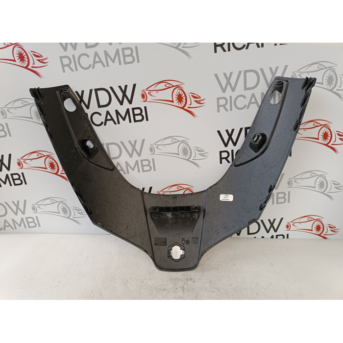 620989 CARENA SCUDO BOOMERANG CENTRALE ANTERIORE PIAGGIO X8 125 (2003\2012)