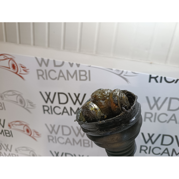 SEMIASSE SEMIALBERO ANTERIORE SINISTRO FIAT 500L 1.3 MTJ (DAL 2012 IN POI >)