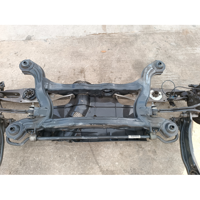 2463504101 PONTE ASSALE POSTERIORE POST MERCEDES CLASSE A W176 1.5 DIESEL (2012\2015) 2464101