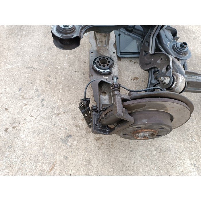 2463504101 PONTE ASSALE POSTERIORE POST MERCEDES CLASSE A W176 1.5 DIESEL (2012\2015) 2464101