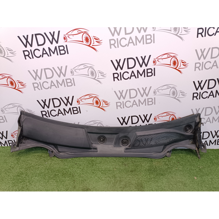 A1768300013 GRIGLIA PARABREZZA ANTERIORE GOCCIOLATOIO MERCEDES CLASSE A W176 (2012\2015)