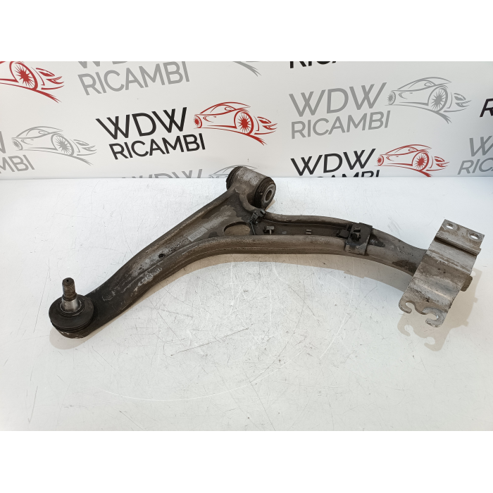 BRACCIO OSCILLANTE ANTERIORE SINISTRO MERCEDES CLASSE A W176 1.5 CDI (2012\2015)