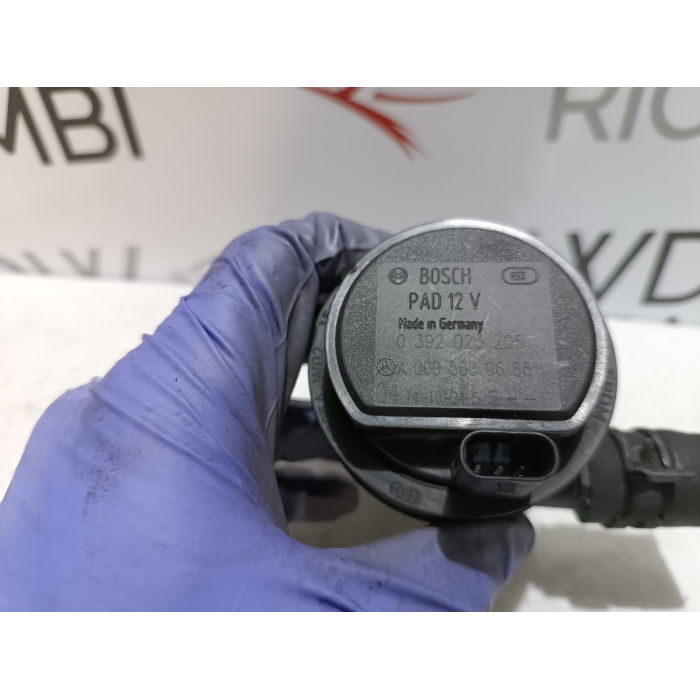 A0005000686 POMPA ACQUA AUSILIARE MERCEDES CLASSE A W176 1.5 CDI (2012\2015) 0392023206