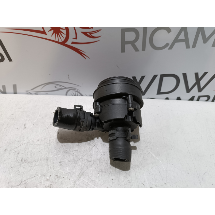 A0005000686 POMPA ACQUA AUSILIARE MERCEDES CLASSE A W176 1.5 CDI (2012\2015) 0392023206