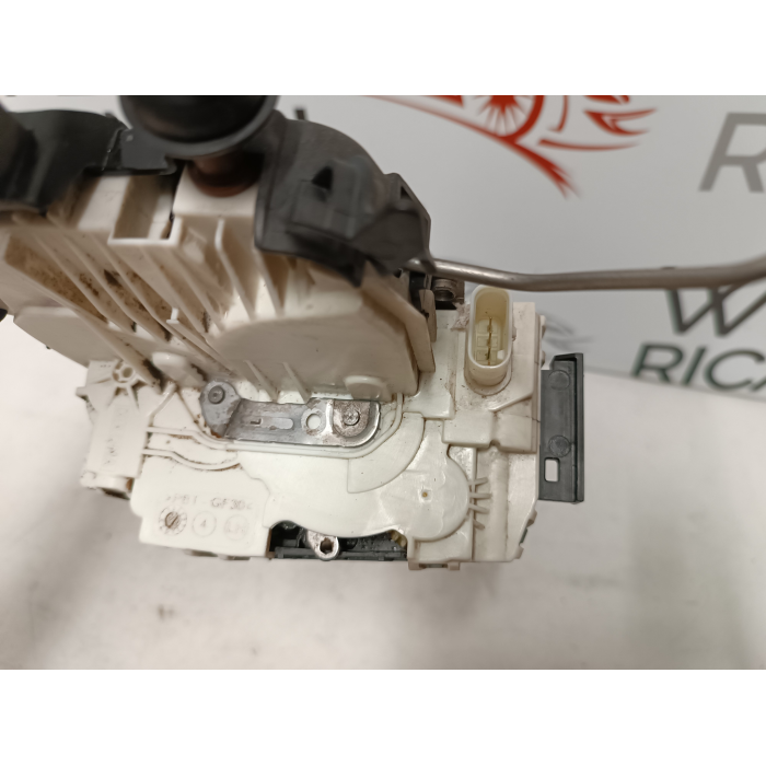 A1667200135 SERRATURA CHIUSURA PORTA ANTERIORE SINISTRO MERCEDES CLASSE A W176 SINISTRA 