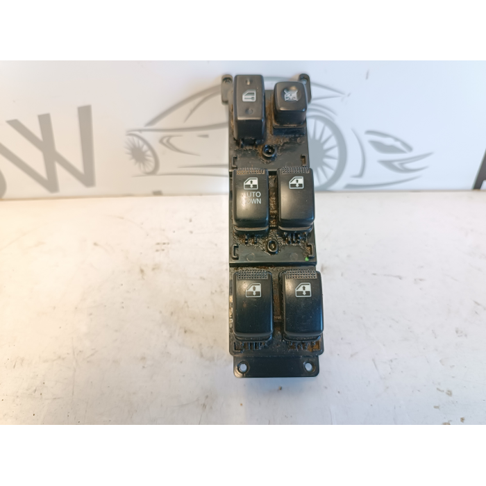 93570-1G110 PULSANTE PULSANTIERA ALZAVETRO ANTERIORE SINISTRA KIA RIO 2005-2011 