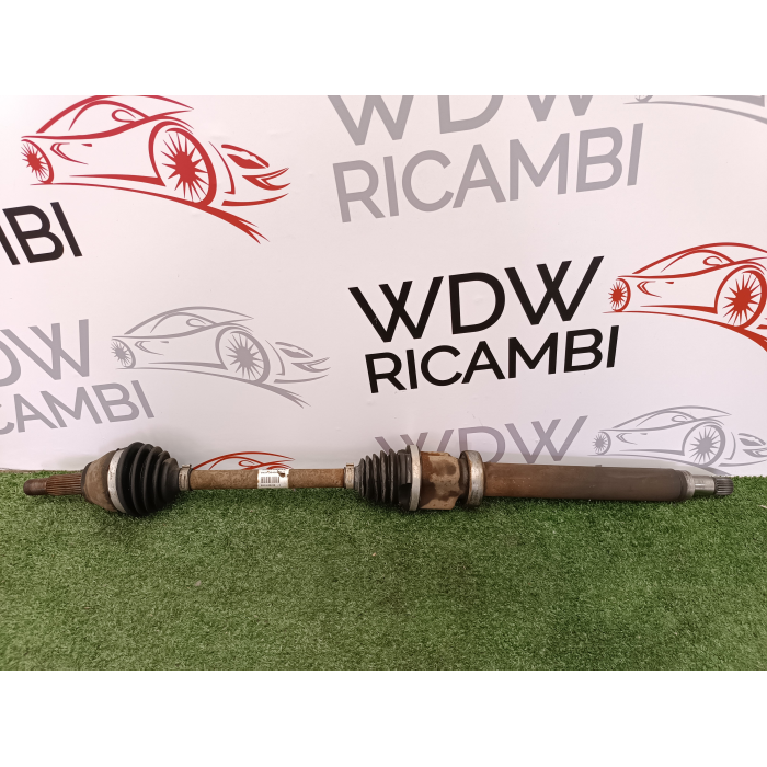 8V51-3B436 SEMIASSE SEMIALBERO ANTERIORE DESTRO FORD FIESTA 6° 1.5 TDCI (2013\2017)
