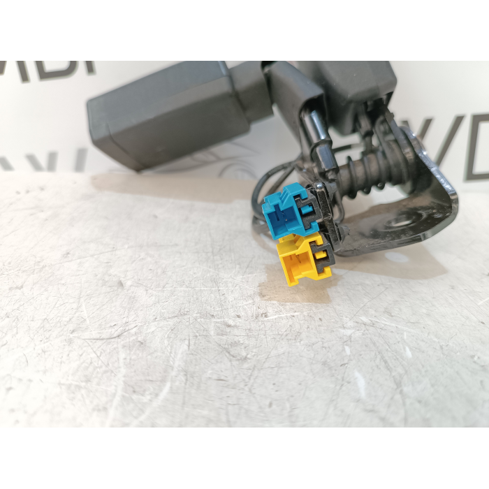 AGGANCIO AGGANCI CINTURA DI SICUREZZA POSTERIORE MERCEDES CLASSE A W176 (2012\2015) A1768600469 