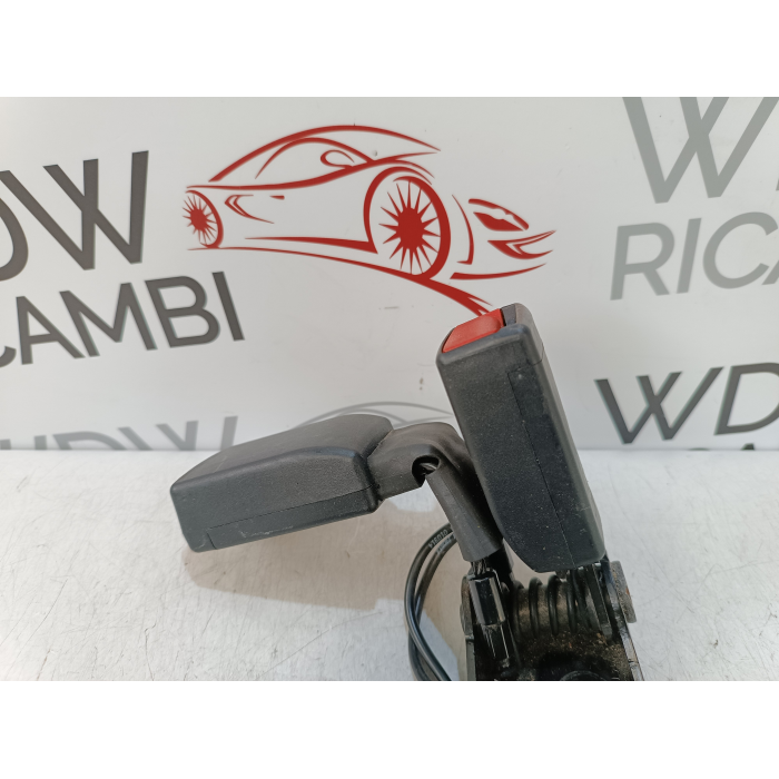 AGGANCIO AGGANCI CINTURA DI SICUREZZA POSTERIORE MERCEDES CLASSE A W176 (2012\2015) A1768600469 