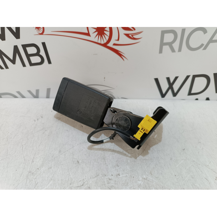 A1768600369 AGGANCIO CINTURA DI SICUREZZA POSTERIORE MERCEDES CLASSE A W176 (2012\2015)
