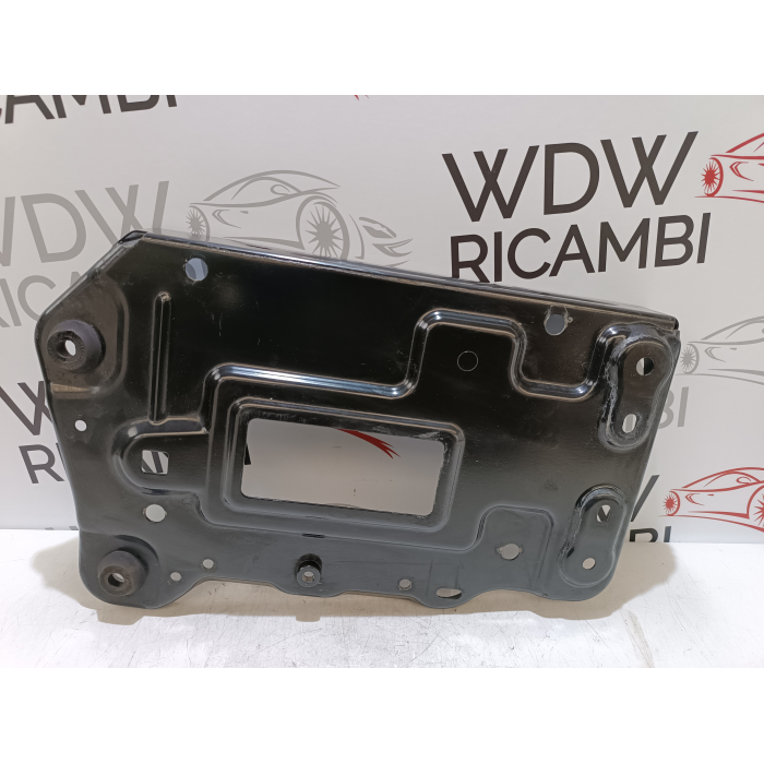 A2466200018 STAFFA SUPPORTO BATTERIA MERCEDES CLASSE A W176 1.5 CDI (2012\2015)