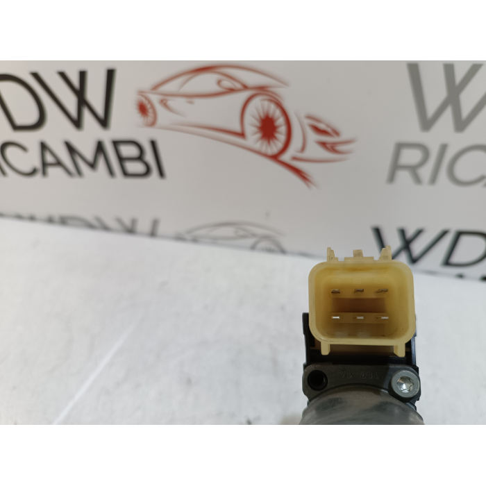 8A61-14553-B MOTORINO ALZAVETRO ANTERIORE DESTRO FORD FIESTA 6° 1.5 TDCI (2013\2017) 0130822619