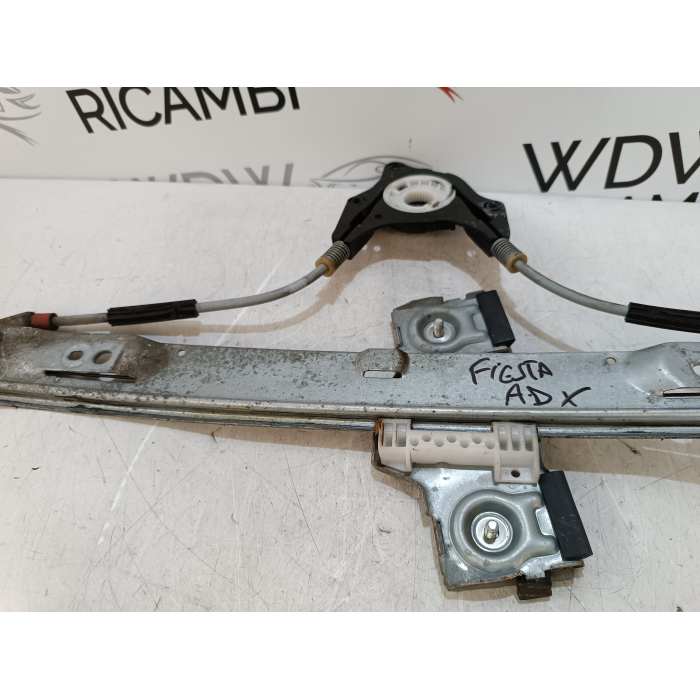 8A61-A23200 MECCANISMO ALZAVETRO ANTERIORE DESTRO FORD FIESTA 6° 1.5 TDCI (2013\2017)