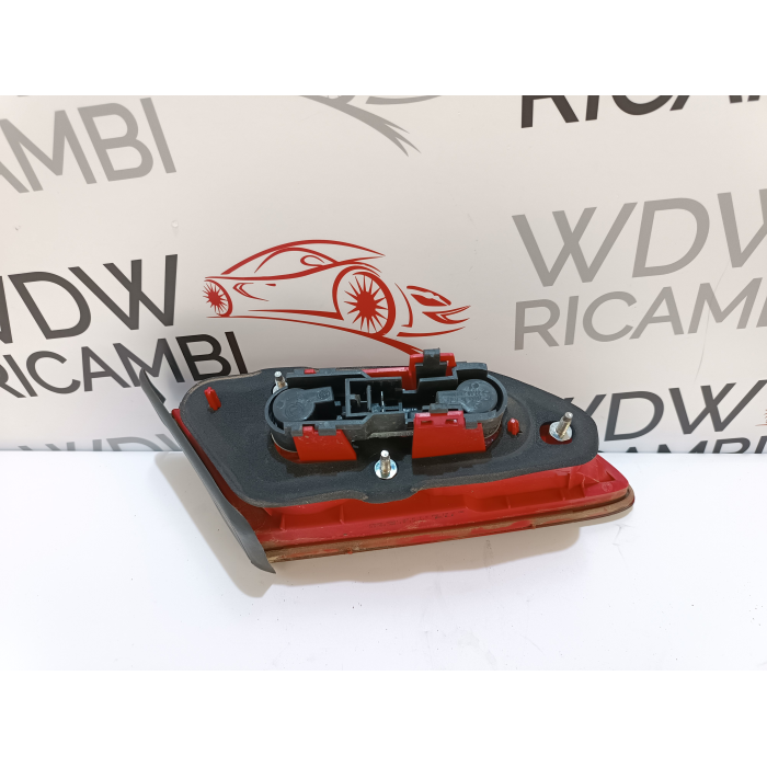 50504819 FARO FANALE STOP POSTERIORE INTERNO DESTRO ALFA ROMEO 159 2.2 JTS (2005\2008)