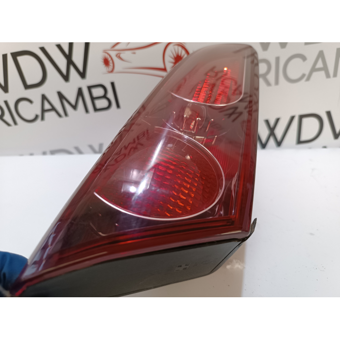 50504822 FARO FANALE STOP POSTERIORE INTERNO SINISTRO ALFA ROMEO 159 2.2 JTS (2005\2008)