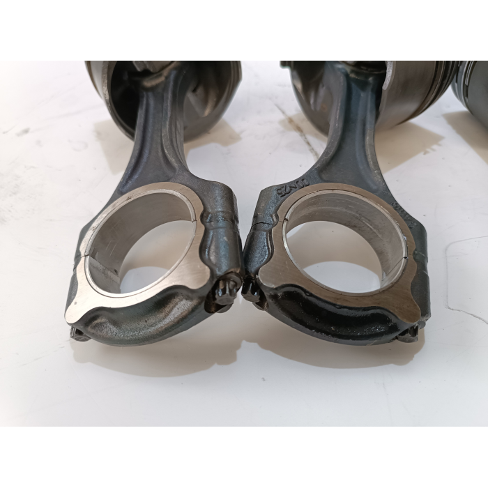 KIT 4 PISTONI PISTONE + BIELLA MERCEDES CLASSE C W204 220 CDI 170CV (2007\2011) 646811