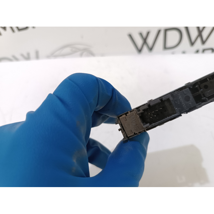 2GA927238 PULSANTE INTERRUTTORE SENSORI DI PARCHEGGIO VW T-ROC (DAL 2021 IN POI >)