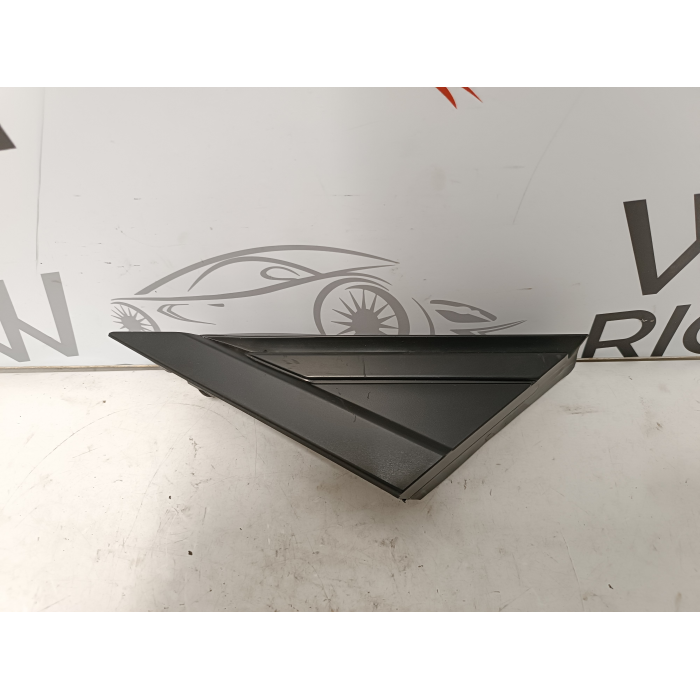 9811661880G TRIANGOLO PARAFANGO MODANATURA SINISTRO SX PEUGEOT 5008 2020-2023 PORTA 