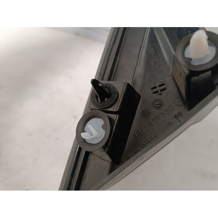 9811661880G TRIANGOLO PARAFANGO MODANATURA SINISTRO SX PEUGEOT 5008 2020-2023 PORTA 