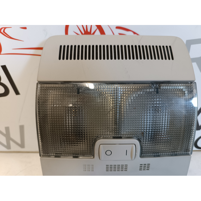 8P0947135D PLAFONIERA INTERNA ABITACOLO ANTERIORE AUDI A3 8P 2.0 TDI 2003\2007