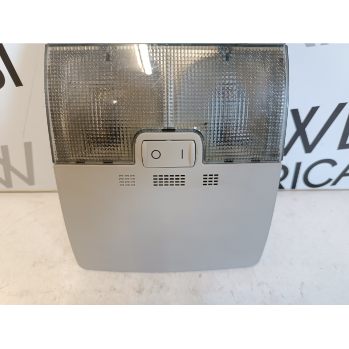8P0947135D PLAFONIERA INTERNA ABITACOLO ANTERIORE AUDI A3 8P 2.0 TDI 2003\2007