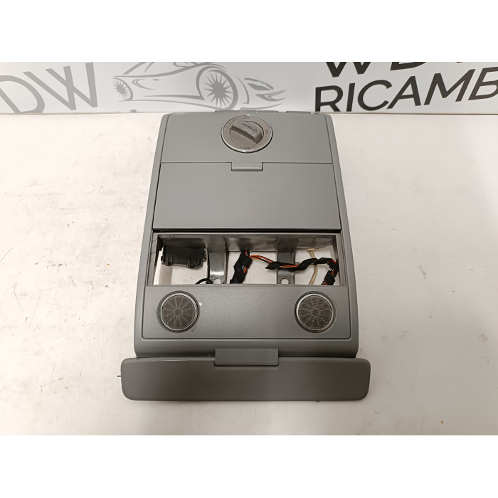 7L6868143A - 7L0868403 LUCE ABITACOLO TETTO INTERNA VW TOUAREG 3.0 TDI V6 (2002\2007)