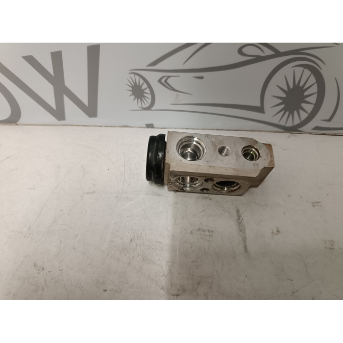 F108007AA ALETTROVALVOLA TUBO TUBI ARIA CONDIZIONATA CLIMA HYUNDAI I10 1.1 (2007\2010)