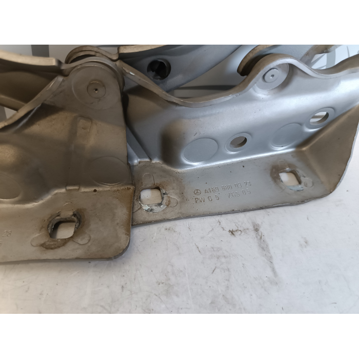 A1698800328 - A1698800428 2 CERNIERE COFANO ANTERIORE MERCEDES CLASSE B W245 CERNIERA 