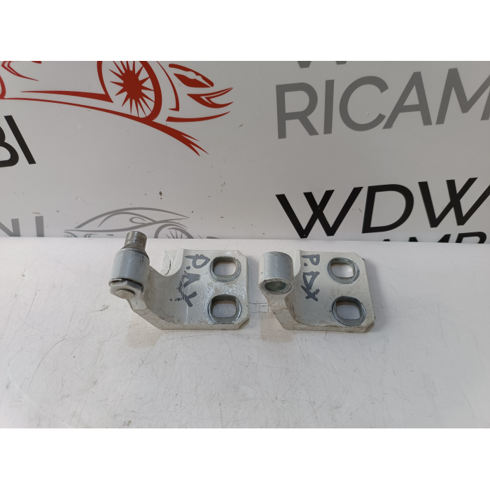 COPPIA CERNIERE CERNIERA PORTA POSTERIORE DESTRA JEEP RENEGADE 2018\2024