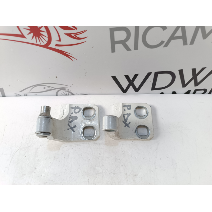 COPPIA CERNIERE CERNIERA PORTA POSTERIORE DESTRA JEEP RENEGADE 2018\2024