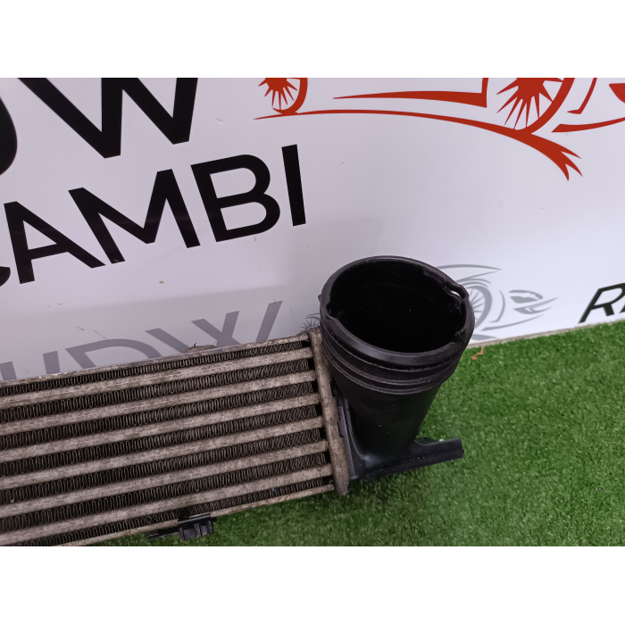 7798788-02 RADIATORE INTERCOOLER BMW SERIE 3 320D (2005\2008) 3296399