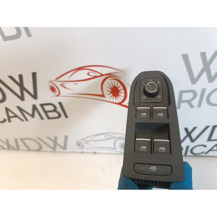 5G0959857E - 5H0867255 PULSANTE ALZAVETRO ANTERIORE SINISTRO VW GOLF 8 8.5 2020-2025