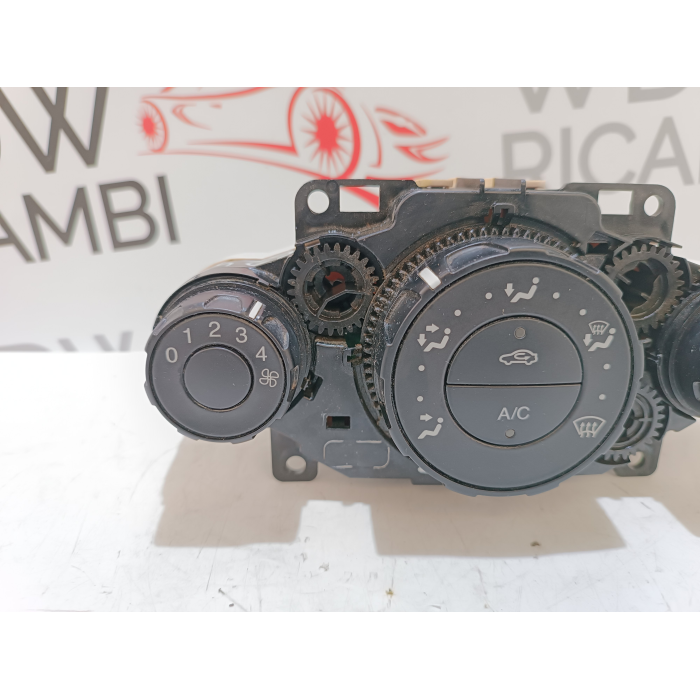 8A6119980AE CENTRALINA GRUPPO COMANDI CLIMA A\C FORD FIESTA 6° 2013\2017 8A61-19980-AE