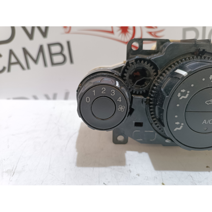 8A6119980AE CENTRALINA GRUPPO COMANDI CLIMA A\C FORD FIESTA 6° 2013\2017 8A61-19980-AE