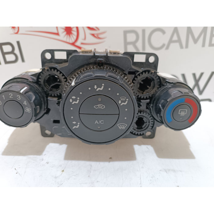8A6119980AE CENTRALINA GRUPPO COMANDI CLIMA A\C FORD FIESTA 6° 2013\2017 8A61-19980-AE