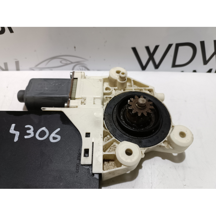 981406103 MOTORINO ALZAVETRO ANTERIORE DESTRO FORD FOCUS SW 2004\2011 0130822214