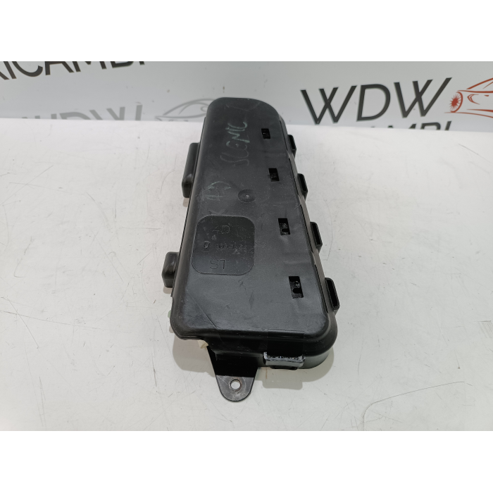 8200371819A AIRBAG SEDILE ANTERIORE DESTRO RENAULT SCENIC MEGANE (2003\2009) 