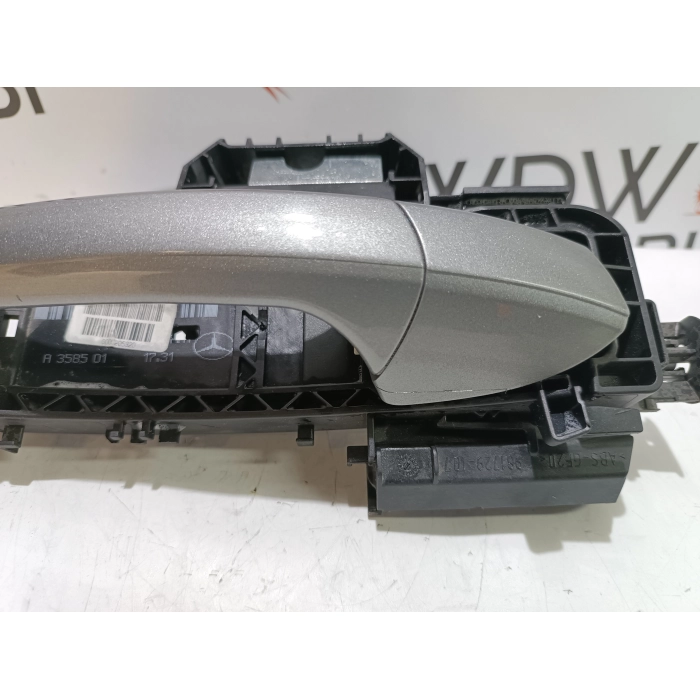 MANIGLIA ESTERNA POSTERIORE DESTRO MERCEDES CLASSE C W204 2007\2011 A2047601634