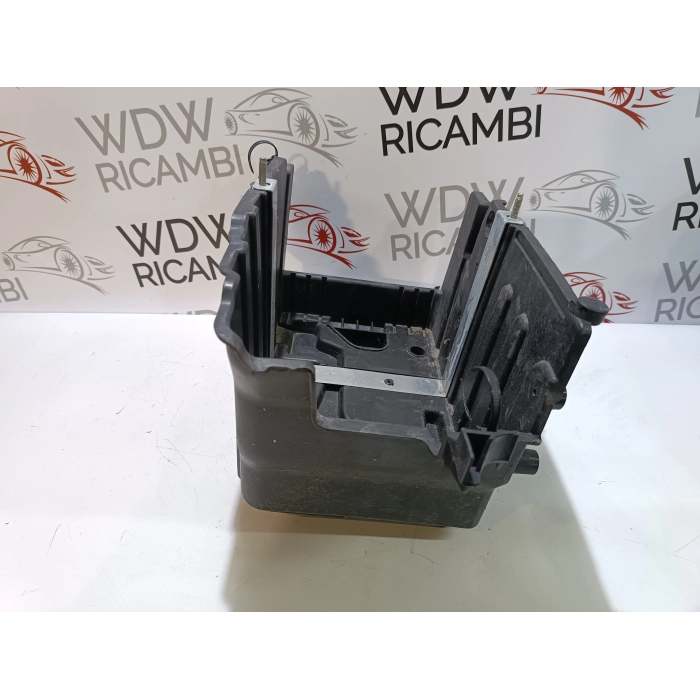L1BB-10723-BB SUPPORTO ALLOGGIO BATTERIA FORD PUMA (2019\2024)