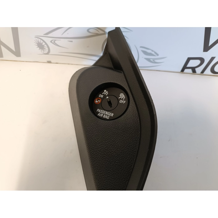 13257544 RIVESTIMENTO DESTRO COMANDO AIRBAG ON - OFF OPEL ASTRA J (2009\2020)