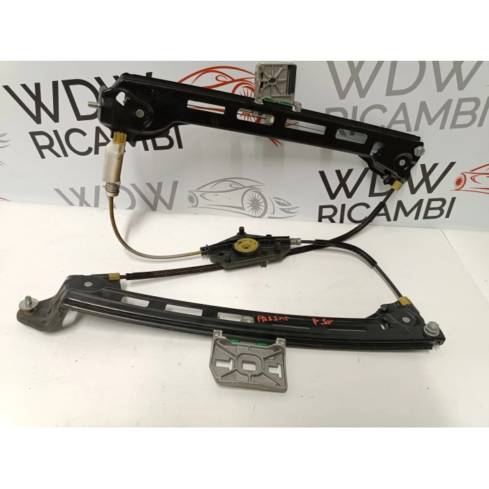 3C8839461G ALZAVETRO POSTERIORE SINISTRO SX VOLKSWAGEN PASSAT B6 2008\2010