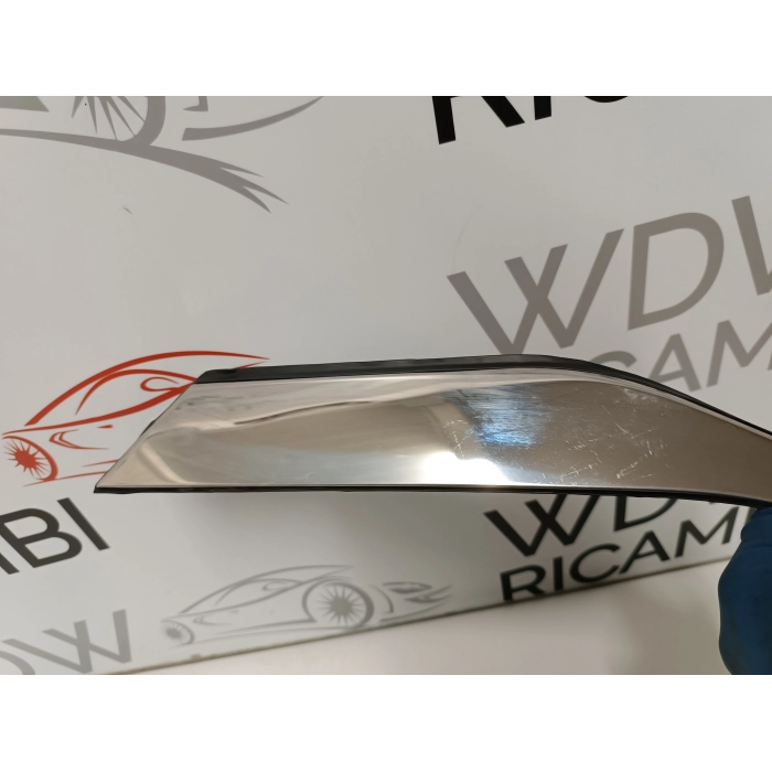 833306296R CROMATURA MODANATURA ARCO POSTERIORE DESTRO RENAULT CAPTUR 2019-2025