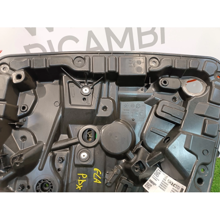 A2477309301 ALZAVETRO POSTERIORE DESTRO MERCEDES GLA (H247) (DAL 2020 IN POI >)