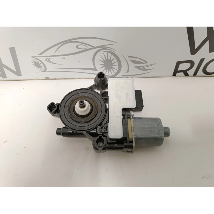 5Q0959812A MOTORINO ALZAVETRO PORTA POSTERIORE DESTRA SEAT LEON 3° (2012\2019)