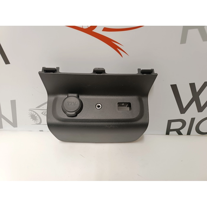 9812508977 CORNICE ATTACCO ACCENDISIGARI AUX CITROEN C3 3° (DAL 2016 IN POI >)
