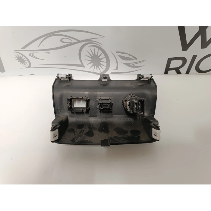 9812508977 CORNICE ATTACCO ACCENDISIGARI AUX CITROEN C3 3° (DAL 2016 IN POI >)