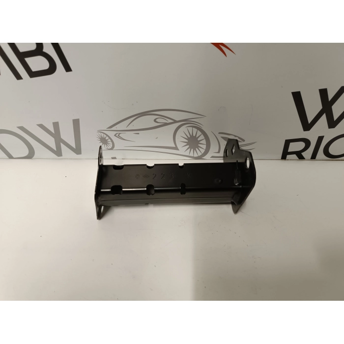 561117489R PUNTONE LONGHERONE SUPPORTO SINISTRO RENAULT CAPTUR 2019-2024