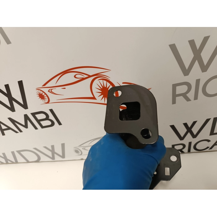 561117489R PUNTONE LONGHERONE SUPPORTO SINISTRO RENAULT CAPTUR 2019-2024