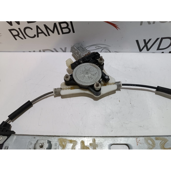 834501W000 ALZAVETRO POSTERIORE SINISTRO KIA RIO (UB) 3° (2011\2017) 83450-1W000