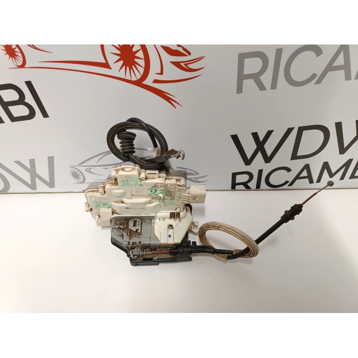 3C1837016 SERRATURA CHIUSURA ANTERIORE DESTRA VOLKSWAGEN PASSAT B6 2005>2010